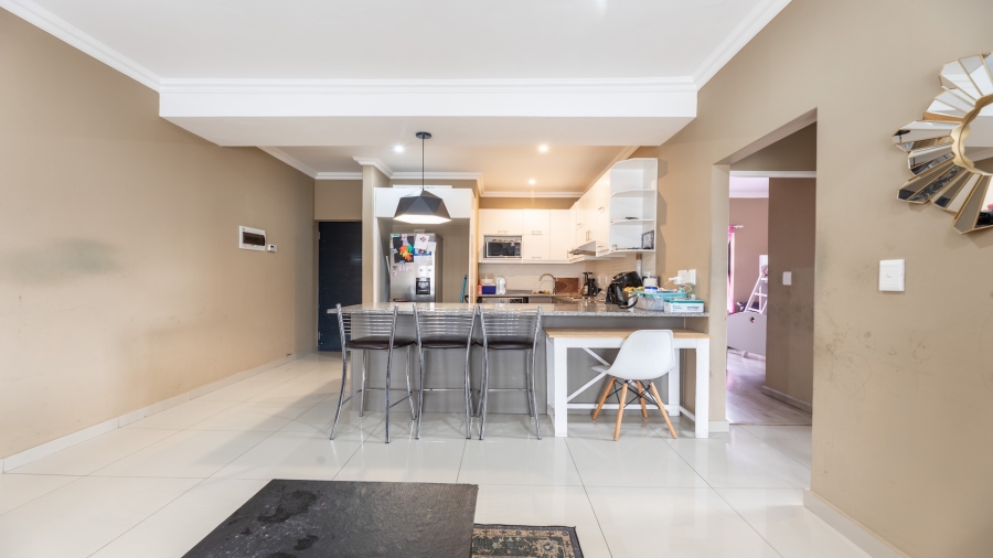 2 Bedroom Property for Sale in Parklands Western Cape